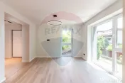 Casă / Vilă exclusivista cu 9 camere de vânzare în Ot... 