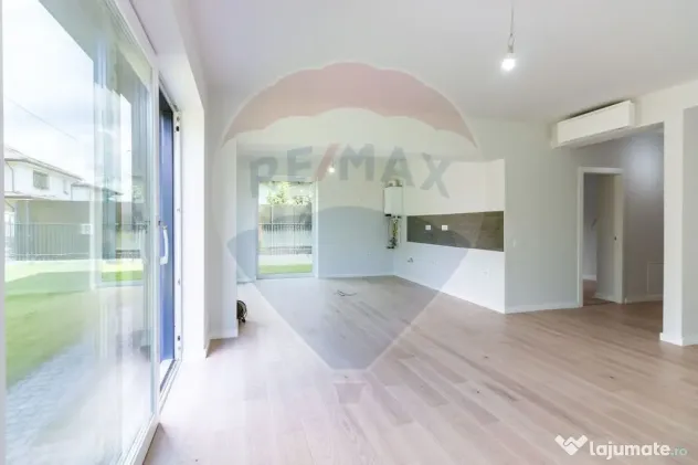 Casă / Vilă exclusivista cu 9 camere de vânzare în Ot...