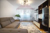 COMISION 0!!! Apartament cu 3 camere, complet renovat, de... 