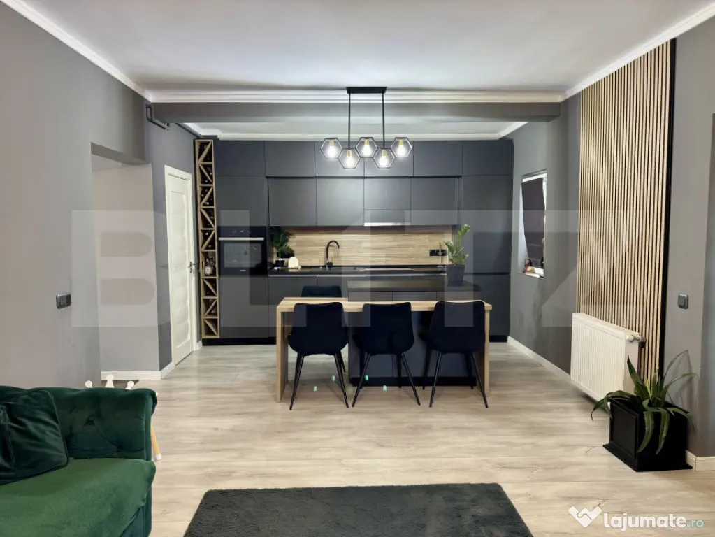 Vand apartament 3 camere - 81 mp - etaj 1 + loc de parcare -