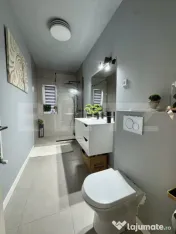Vand apartament 3 camere - 81 mp - etaj 1 + loc de parcare - 