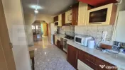 Apartament cu 3 camere de vanzare, 76,47 mp, in Carpati 2