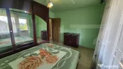 Apartament cu 3 camere de vanzare, 76,47 mp, in Carpati 2