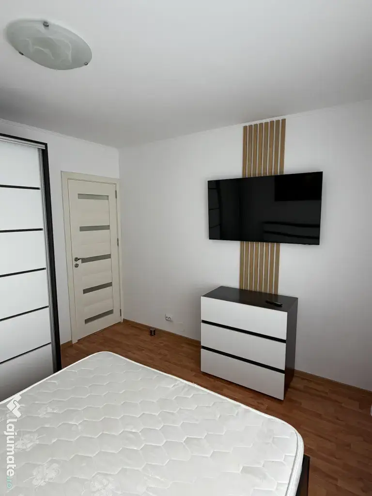 De inchiriat ap 3 camere Expo Parc