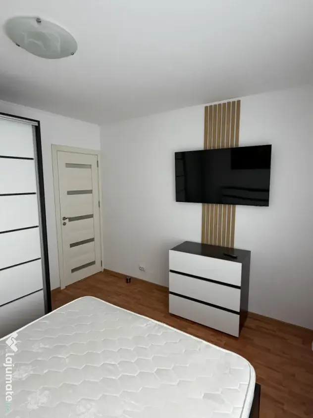 De inchiriat ap 3 camere Expo Parc