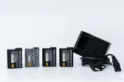 Set 4 acumulatori Nikon EN-EL15/EN-EL15a + încărcător MH-25a 