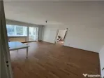Apartament 3 camere , semidecomandat - zona Calea Bucuresti