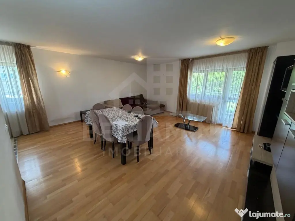 3 Camere-Decomandat-Boxa-Loc De Parcare-88mp-Etaj 1-Privi...
