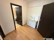 3 Camere-Decomandat-Boxa-Loc De Parcare-88mp-Etaj 1-Privi... 
