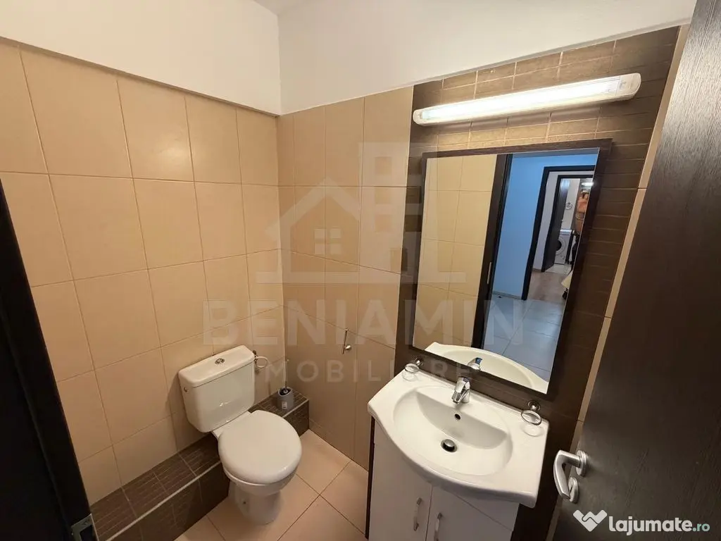 3 Camere-Decomandat-Boxa-Loc De Parcare-88mp-Etaj 1-Privi...