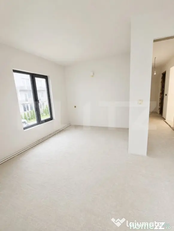 Casă semifinisată– la doar 100 m de asfalt, in zona Tarl - Tarlungeni (Brasov)