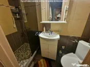 Apartament 4 camere, situat în Târgu Jiu, Bld C-tin Brancu 