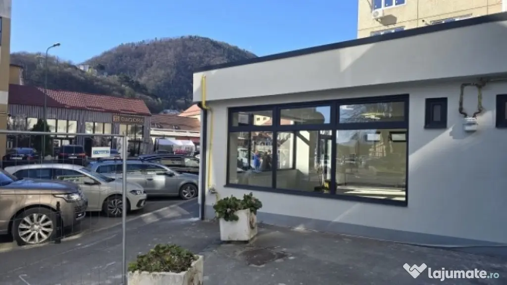 Inchiriez spatiu comercial 70mp utili,Centrul Civic, Brasov, 1.500euro