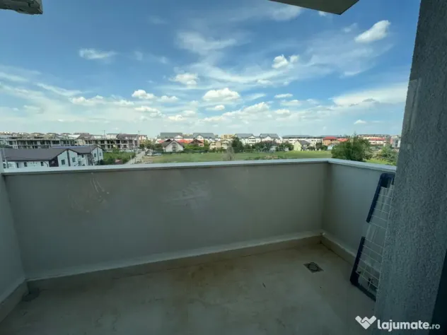 PROPRIETAR vând ap 2 camere cu parcare subterană, S6, preț NEGOCIABIL