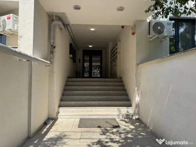 PROPRIETAR vând ap 2 camere cu parcare subterană, S6, preț NEGOCIABIL