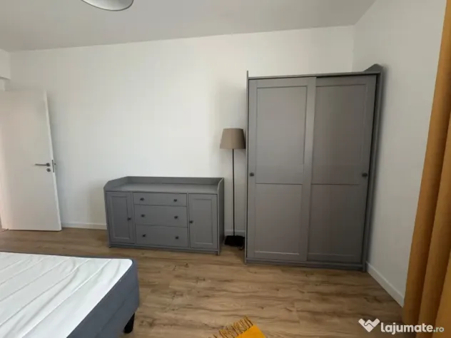 PROPRIETAR vând ap 2 camere cu parcare subterană, S6, preț NEGOCIABIL