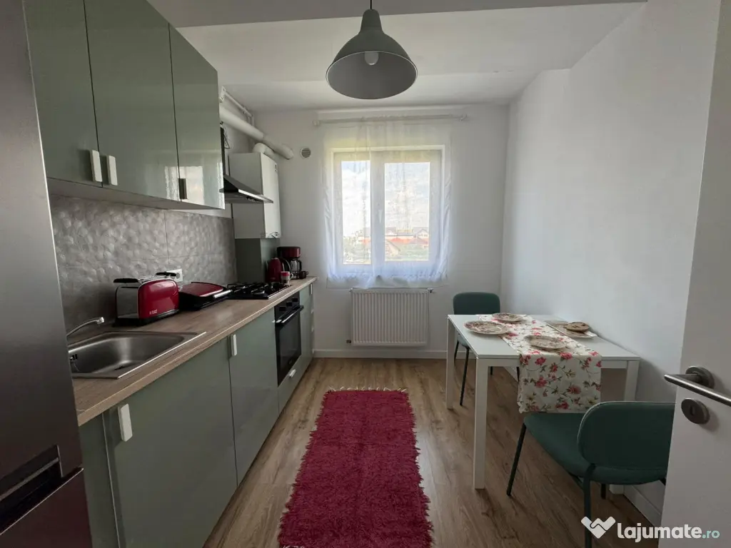 PROPRIETAR vând ap 2 camere cu parcare subterană, S6, preț NEGOCIABIL