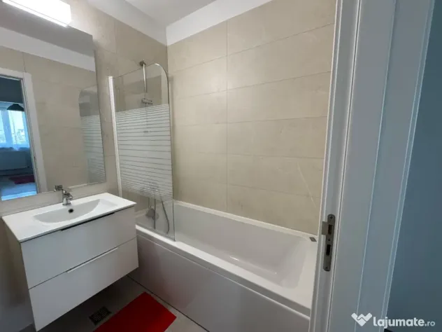 PROPRIETAR vând ap 2 camere cu parcare subterană, S6, preț NEGOCIABIL