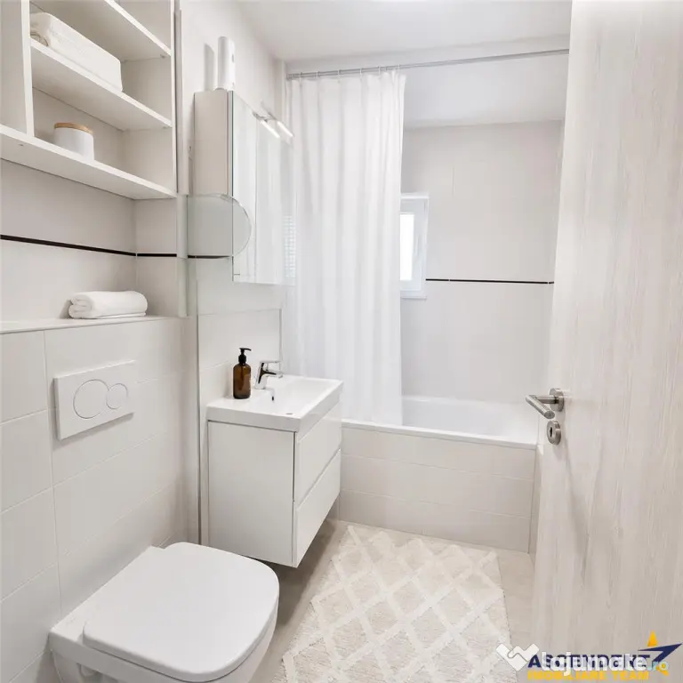 Apartament 3 camere, suprafata extinsa, decomandat, zona ver