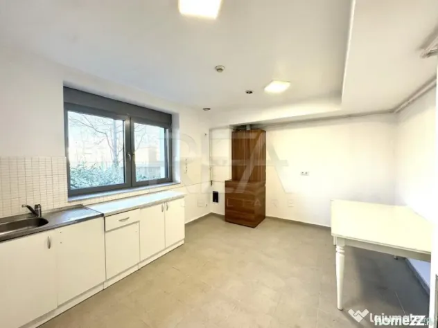 5 camere cu promenada la lac, parcare si boxa incluse - Bucuresti (Bucuresti-Ilfov)