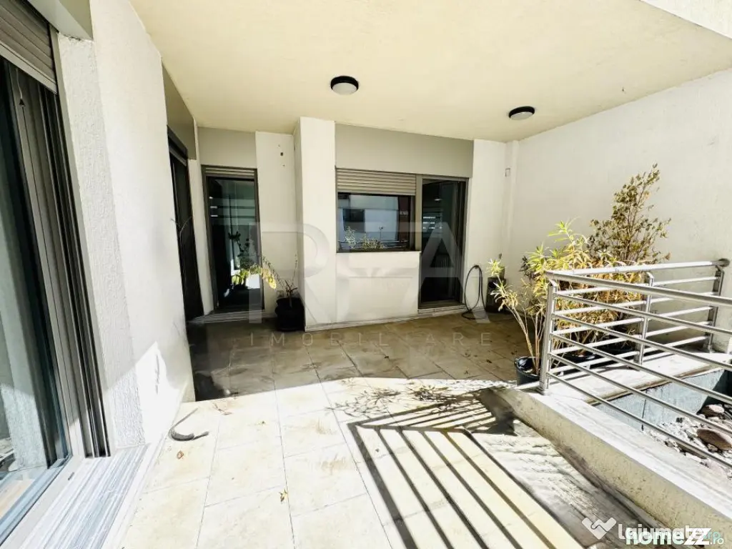 5 camere cu promenada la lac, parcare si boxa incluse - Bucuresti (Bucuresti-Ilfov)
