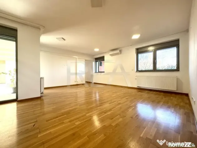 5 camere cu promenada la lac, parcare si boxa incluse - Bucuresti (Bucuresti-Ilfov)