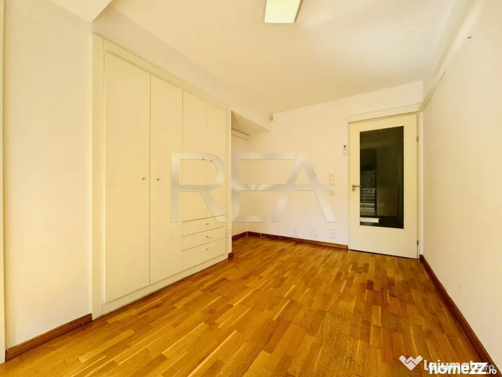 5 camere cu promenada la lac, parcare si boxa incluse - Bucuresti (Bucuresti-Ilfov)