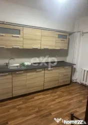 De vânzare apartament 2 camere , et 6/8– Zona Trocadero, 
