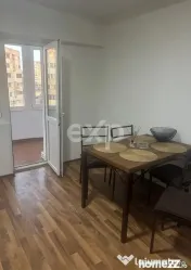 De vânzare apartament 2 camere , et 6/8– Zona Trocadero, 