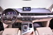Audi Q7 autoturism 