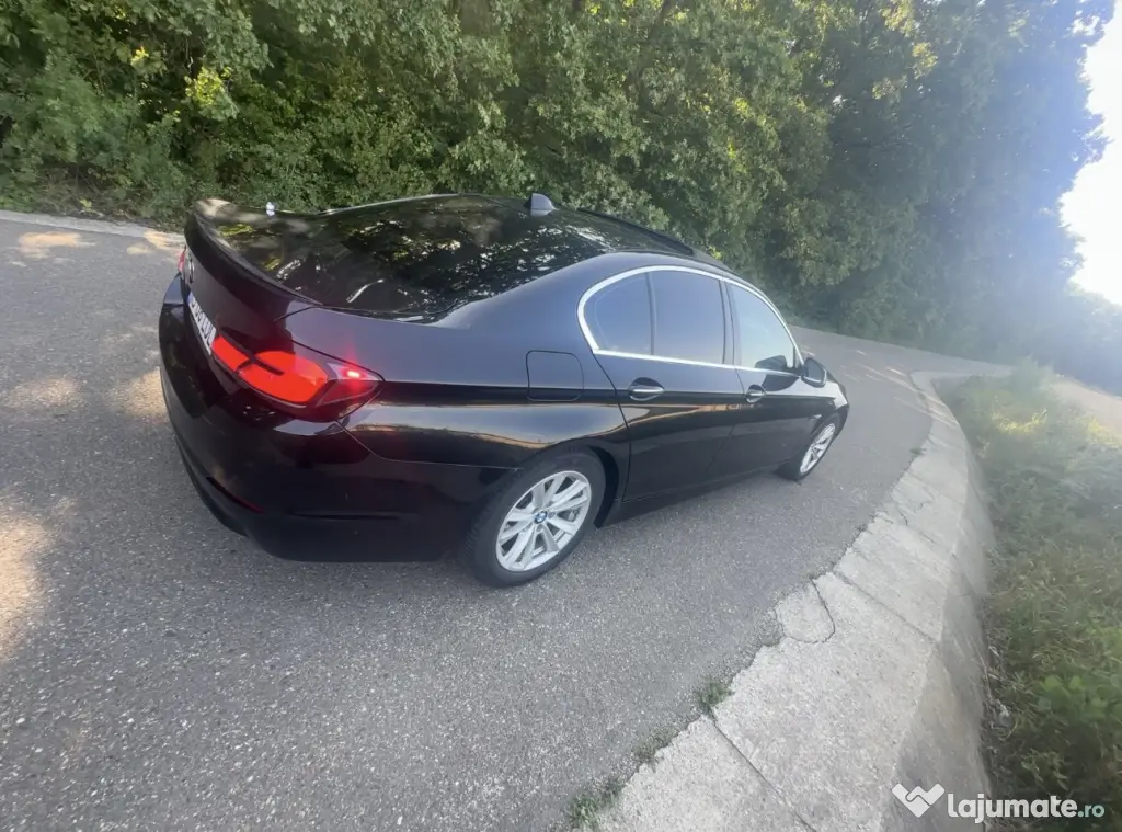 BMW Seria 5 F10 520d | 2012 EfficientDynamics Edition