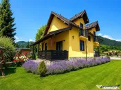 Refugiu pretios:jacuzzi, lemn masiv,2.000 mp teren,4 dormito 