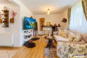 Refugiu pretios:jacuzzi, lemn masiv,2.000 mp teren,4 dormito 