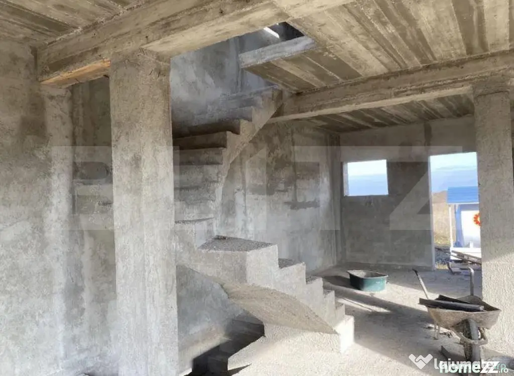 Casa tip Duplex cu 4 camere, 117 mp utili, teren 385 mp, Izv - Tarlungeni (Brasov)