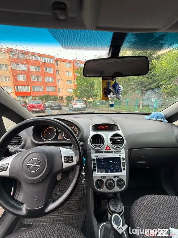 Opel Corsa D 2011