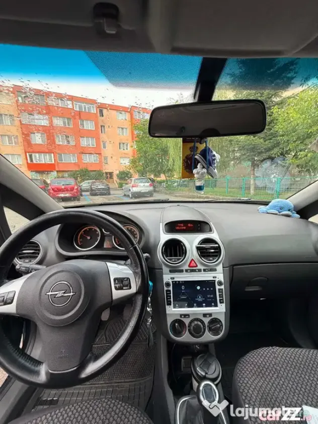 Opel Corsa D 2011