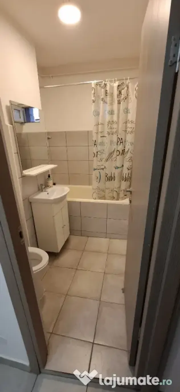 Proprietar inchiriez garsoniera pet friendly zona Vitan, sector 3
