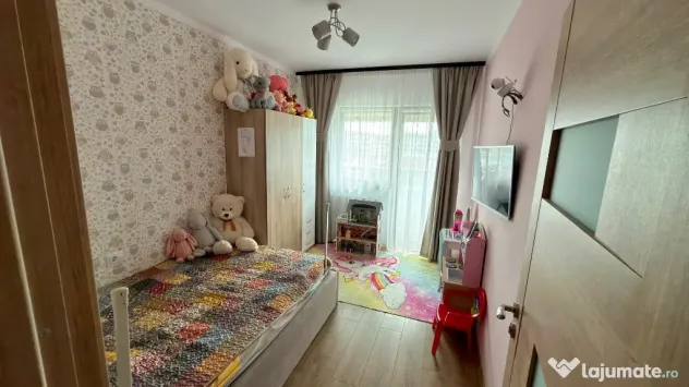 Apartament cu 2 dormitoare si bucatarie + mic open space, 70mp, str. O