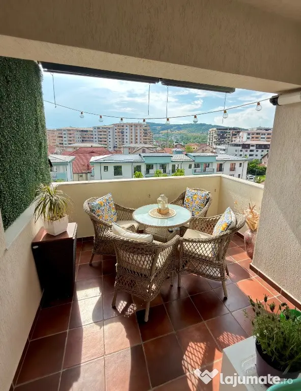 Apartament cu 2 dormitoare si bucatarie + mic open space, 70mp, str. O