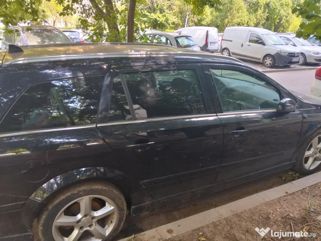 Vând Opel Astra h