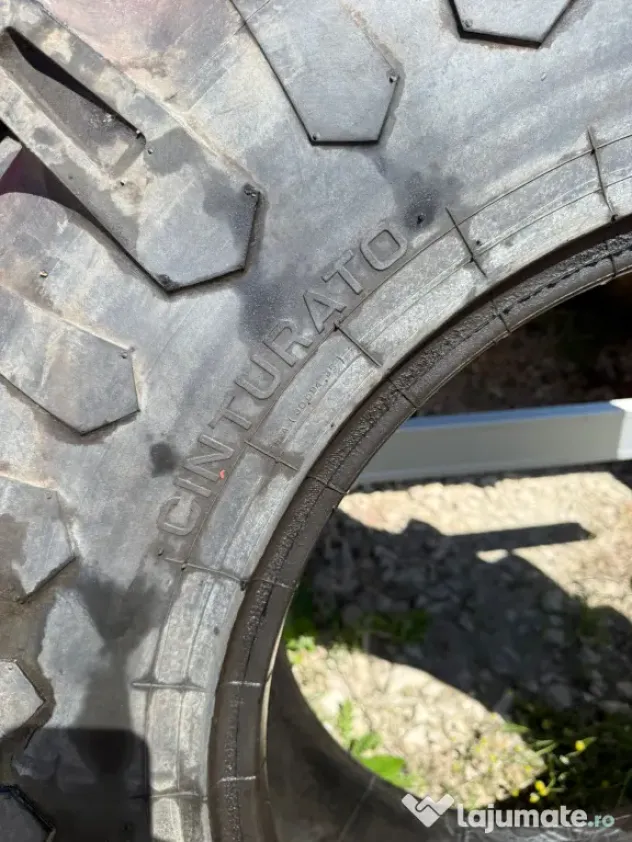cauciuc agricol Pirelli, dimensiune 14.9 R24 (6PR), fabricat în Italia
