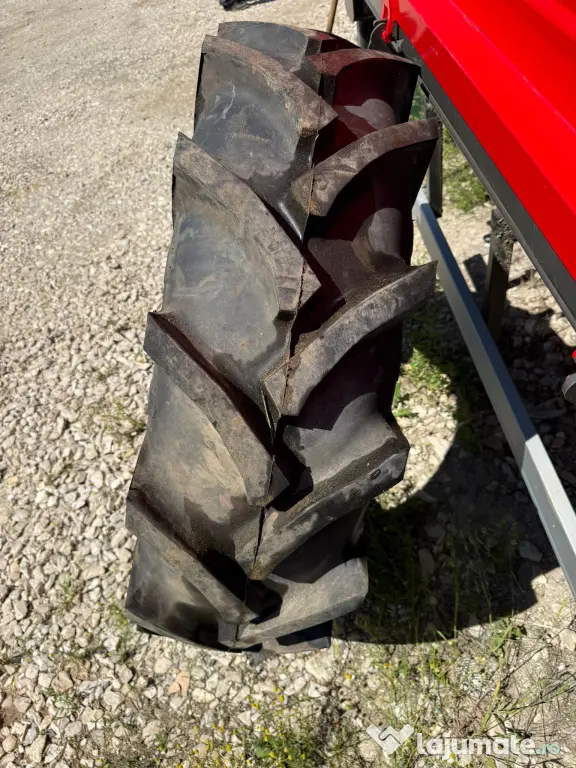 cauciuc agricol Pirelli, dimensiune 14.9 R24 (6PR), fabricat în Italia