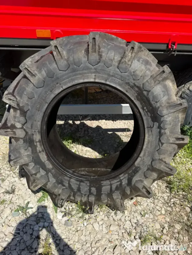 cauciuc agricol Pirelli, dimensiune 14.9 R24 (6PR), fabricat în Italia