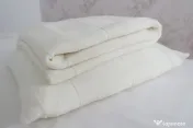 Vand paturi tricotate din 100% lana naturala
