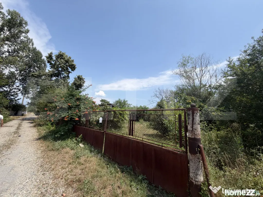 Teren intravilan 775 mp, zona Islaz - Targu Jiu (Gorj)