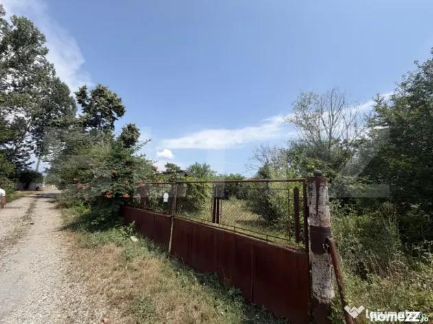 Teren intravilan 775 mp, zona Islaz - Targu Jiu (Gorj)