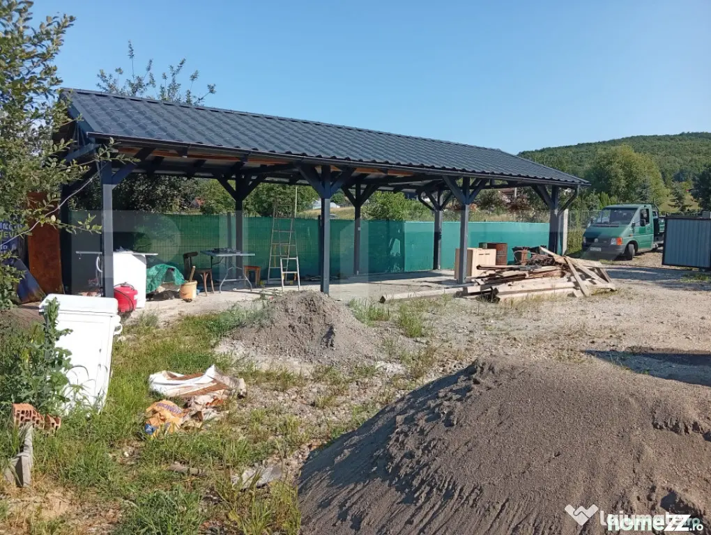 Casă de vânzare, 120 mp, zona Ivănești, comuna Livezeni