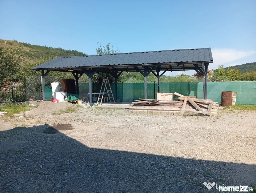Casă de vânzare, 120 mp, zona Ivănești, comuna Livezeni