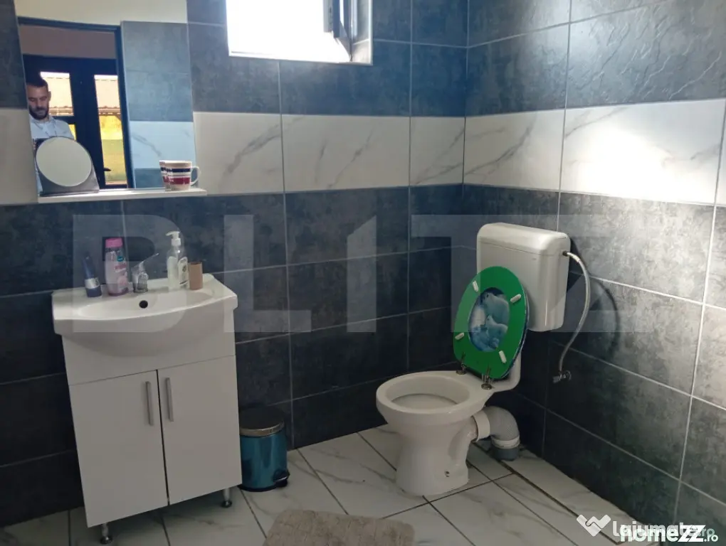 Casă de vânzare, 120 mp, zona Ivănești, comuna Livezeni