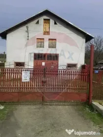 Teren intravilan si construcții în comuna Dragodana, sa...